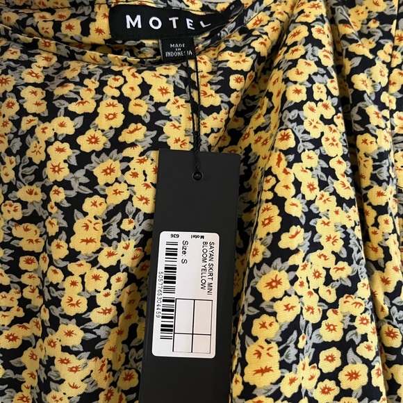 Motel Sayan Maxi Skirt - Picture 10 of 11